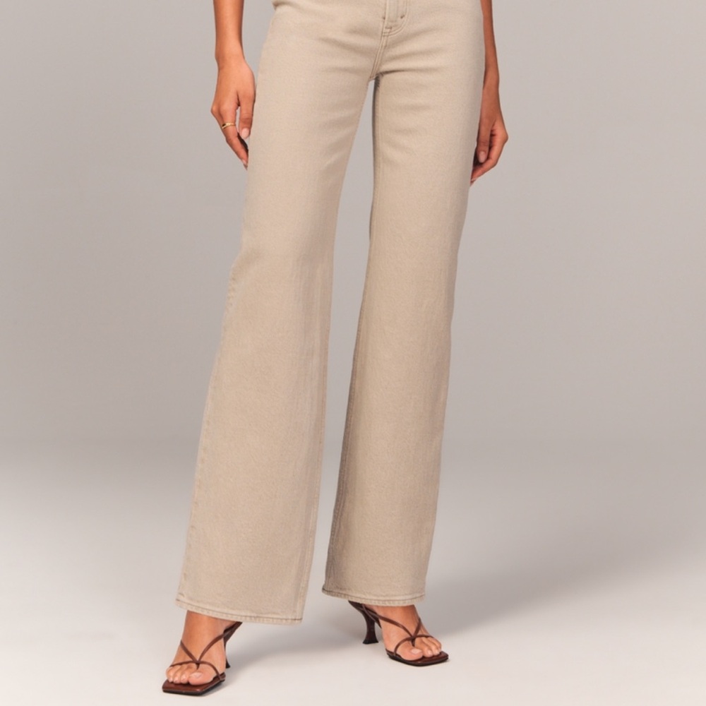 Women's Beige Jeans